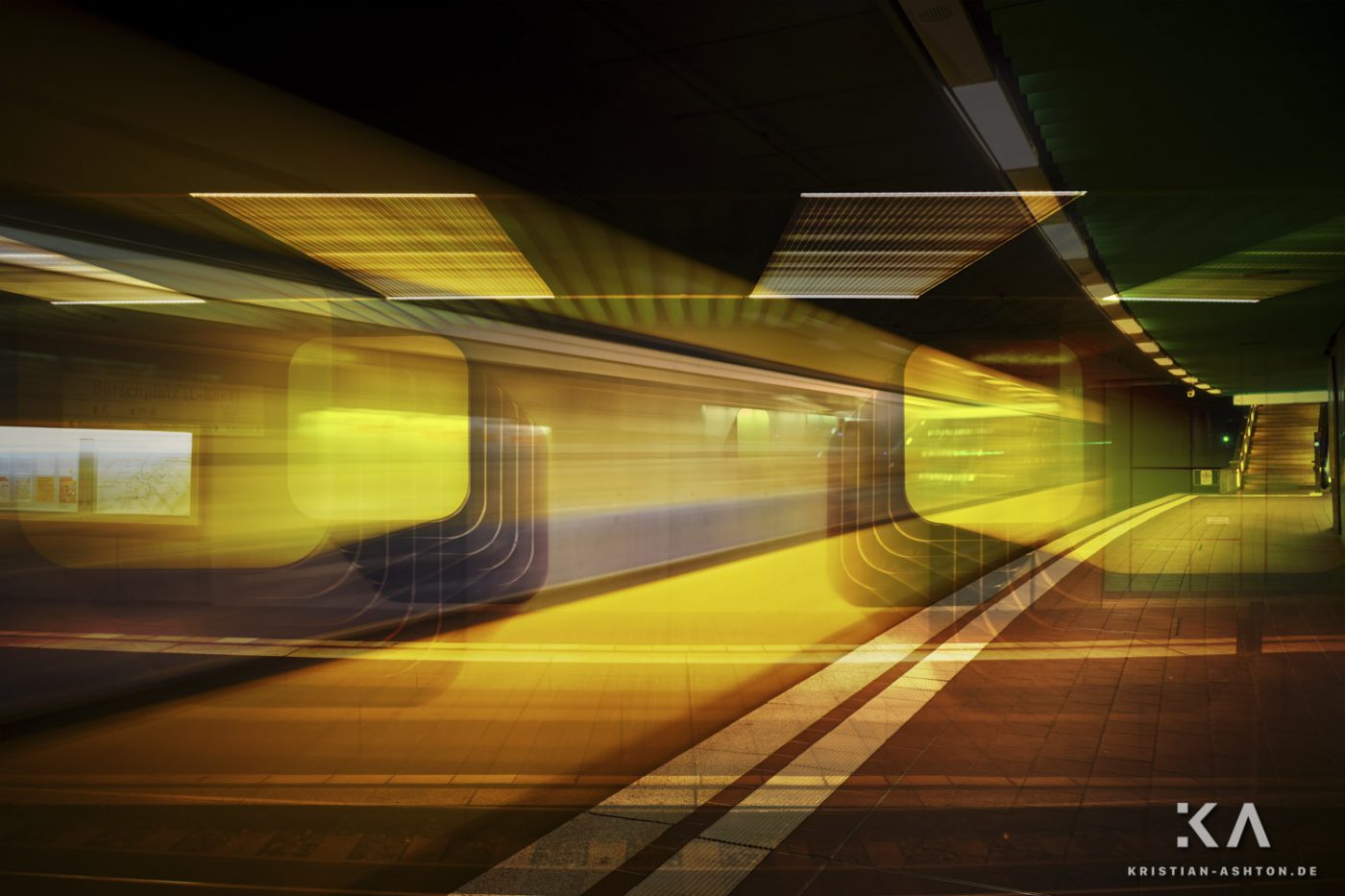 Die Stuttgarter Straßenbahnen an der Haltestelle Börsenplatz