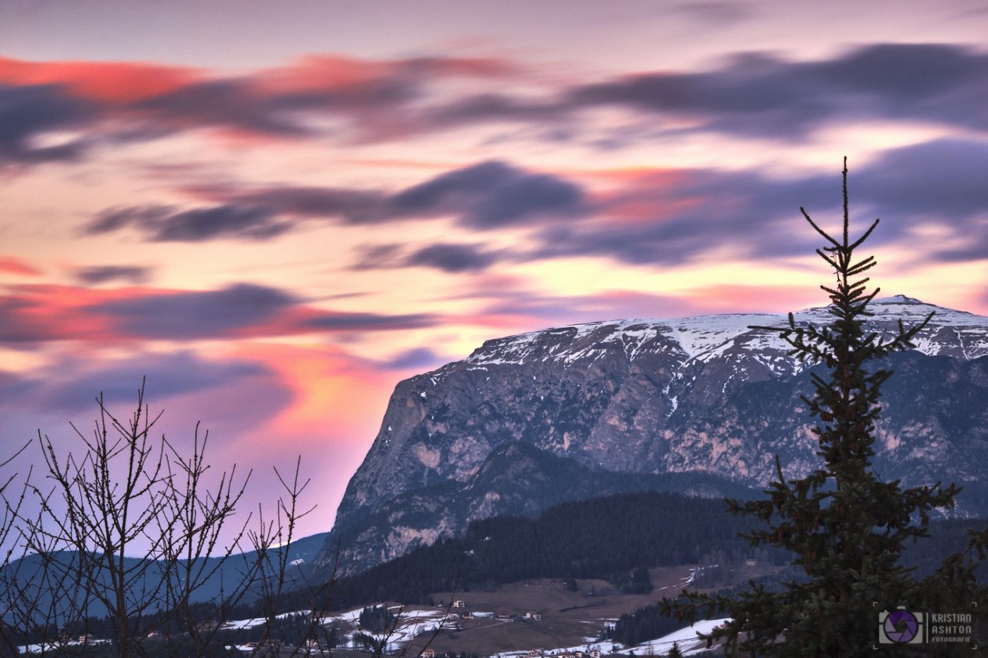 Abenddämmerung über dem Schlern